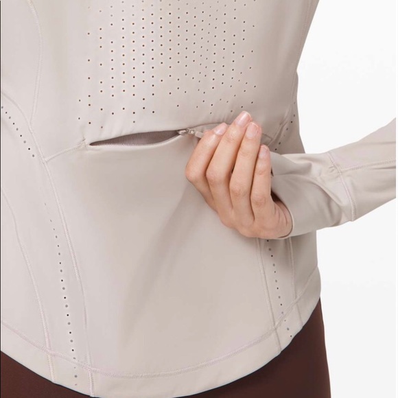 Lululemon Fast Forward Half-Zip🔥 - Picture 4 of 16